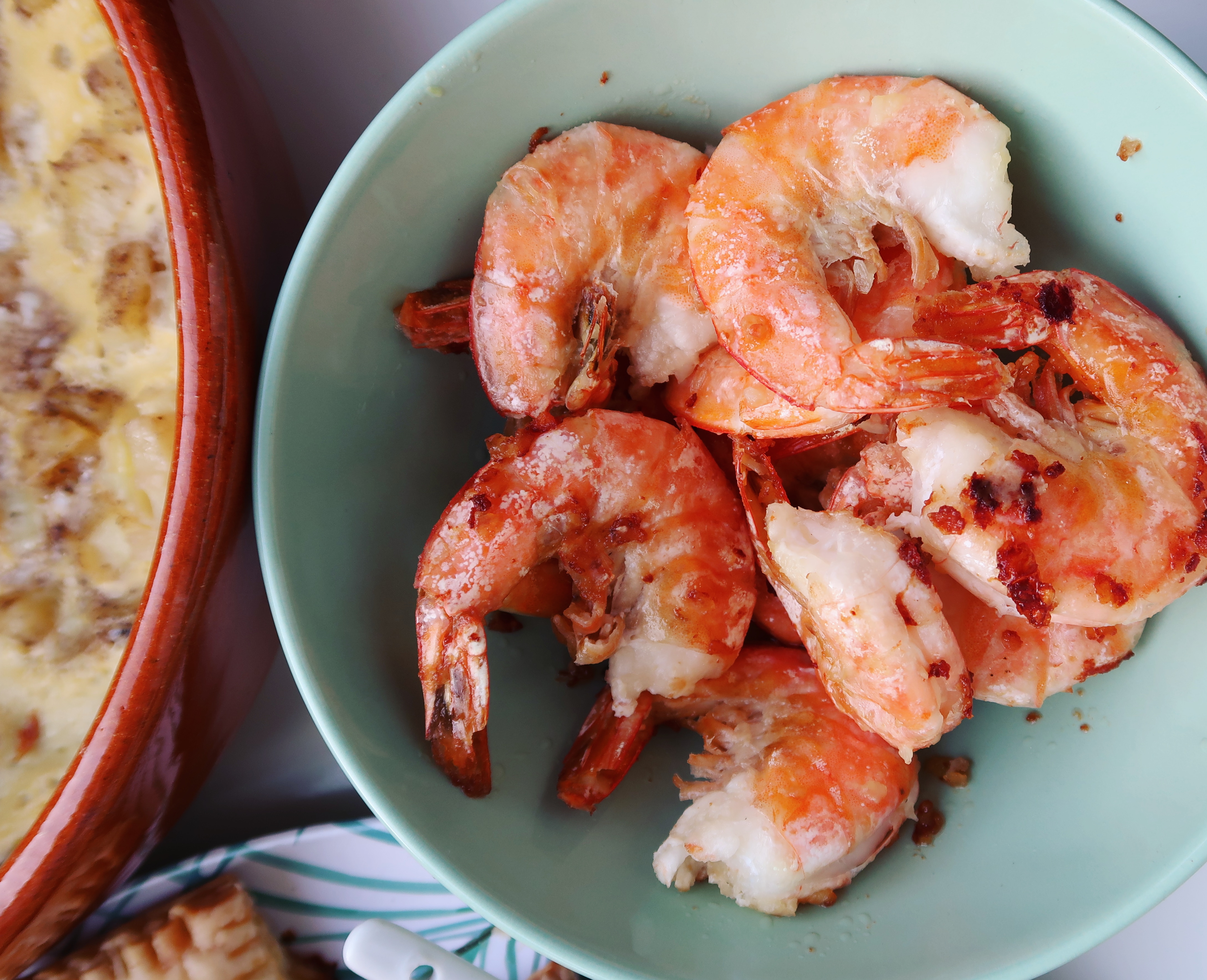Pittige gambas in knoflook en olijfolie
