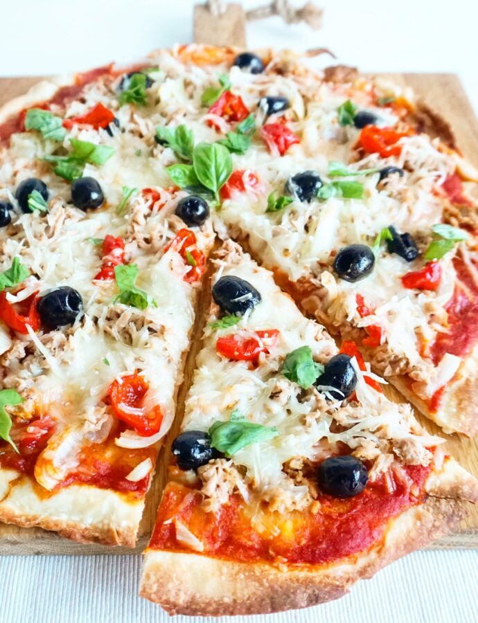 Spicy Pizza Tonno