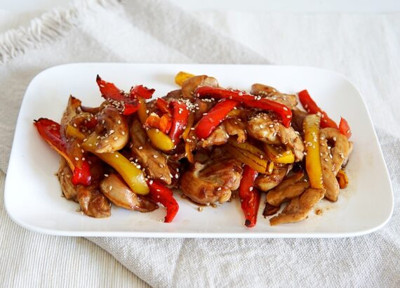 Kip teriyaki met paprika