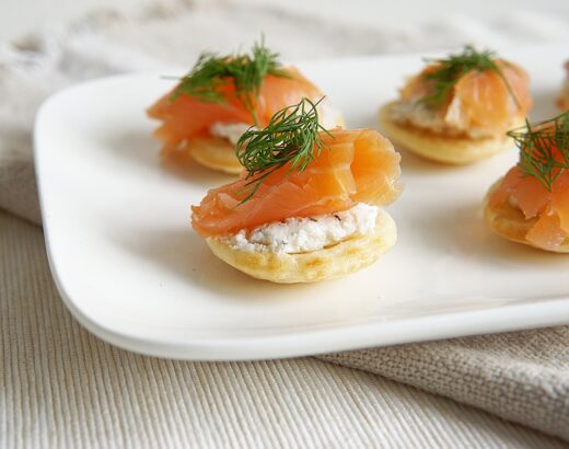 Blini's met gerookte zalm