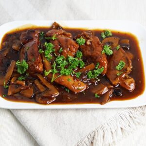 Kip met champignons en zoete sherry saus