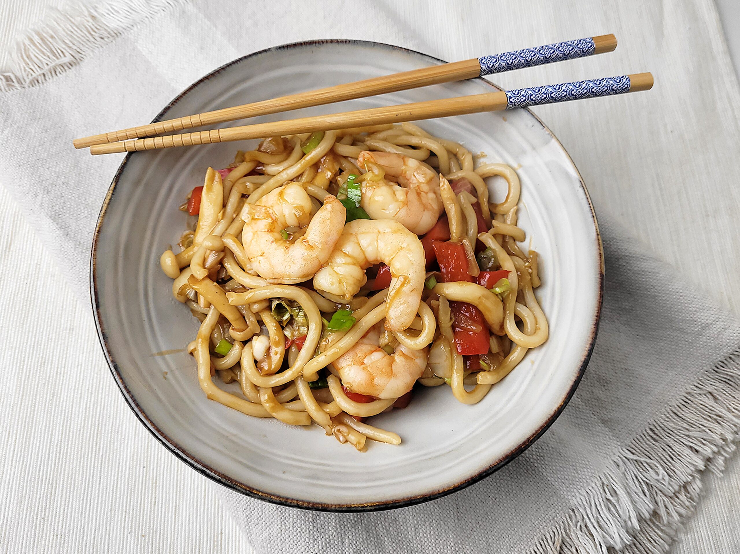 Yaki Udon met garnalen