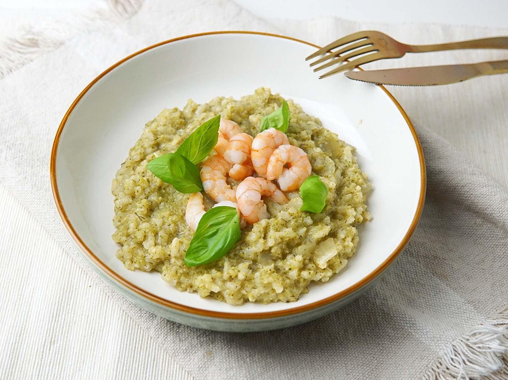 Groene risotto met broccoli en garnalen