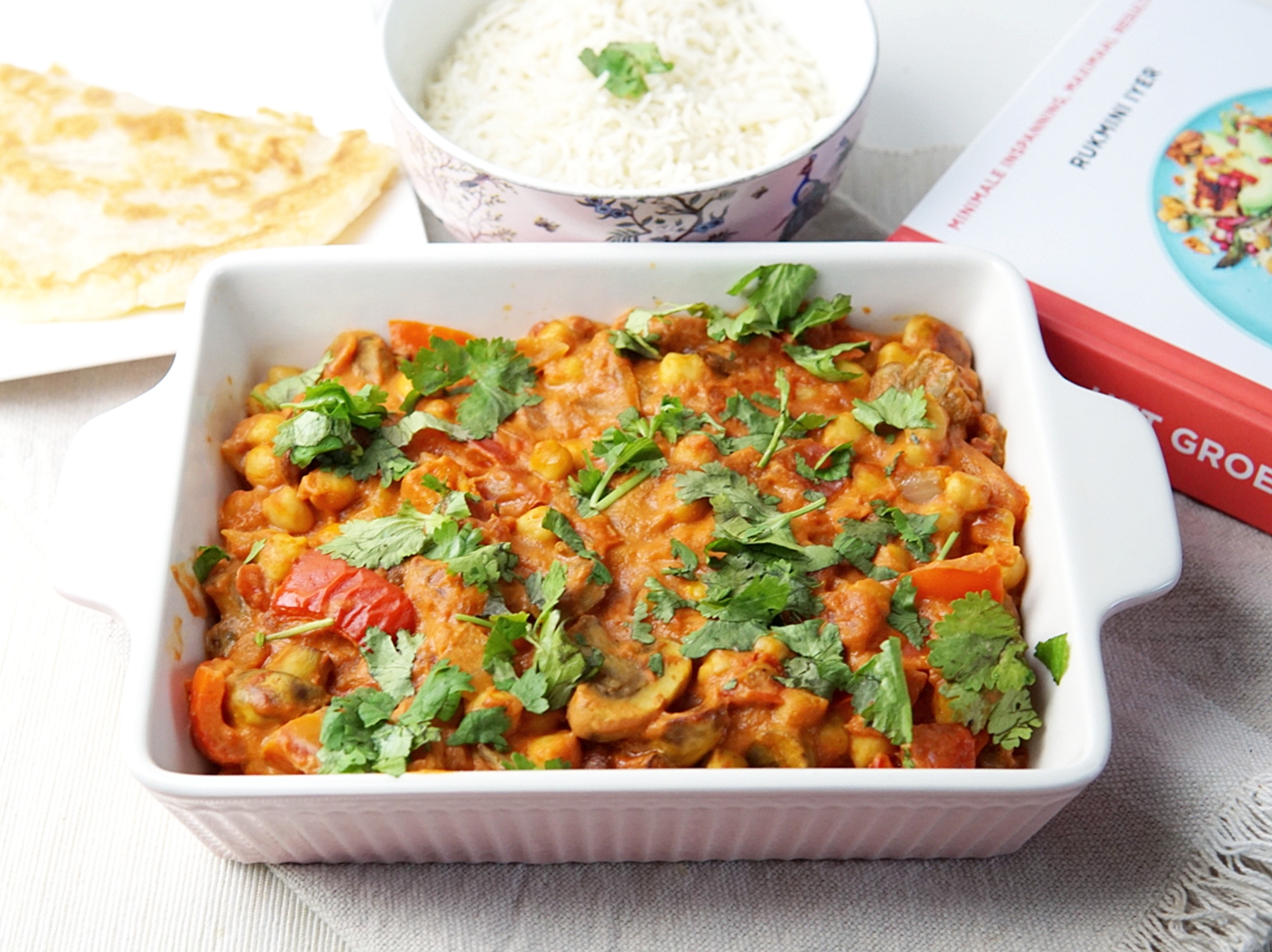 Malai kikkererwtencurry met paprika en champignons