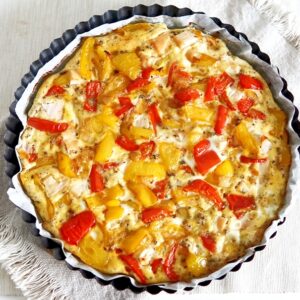 Frittata met gerookte kip en paprika's