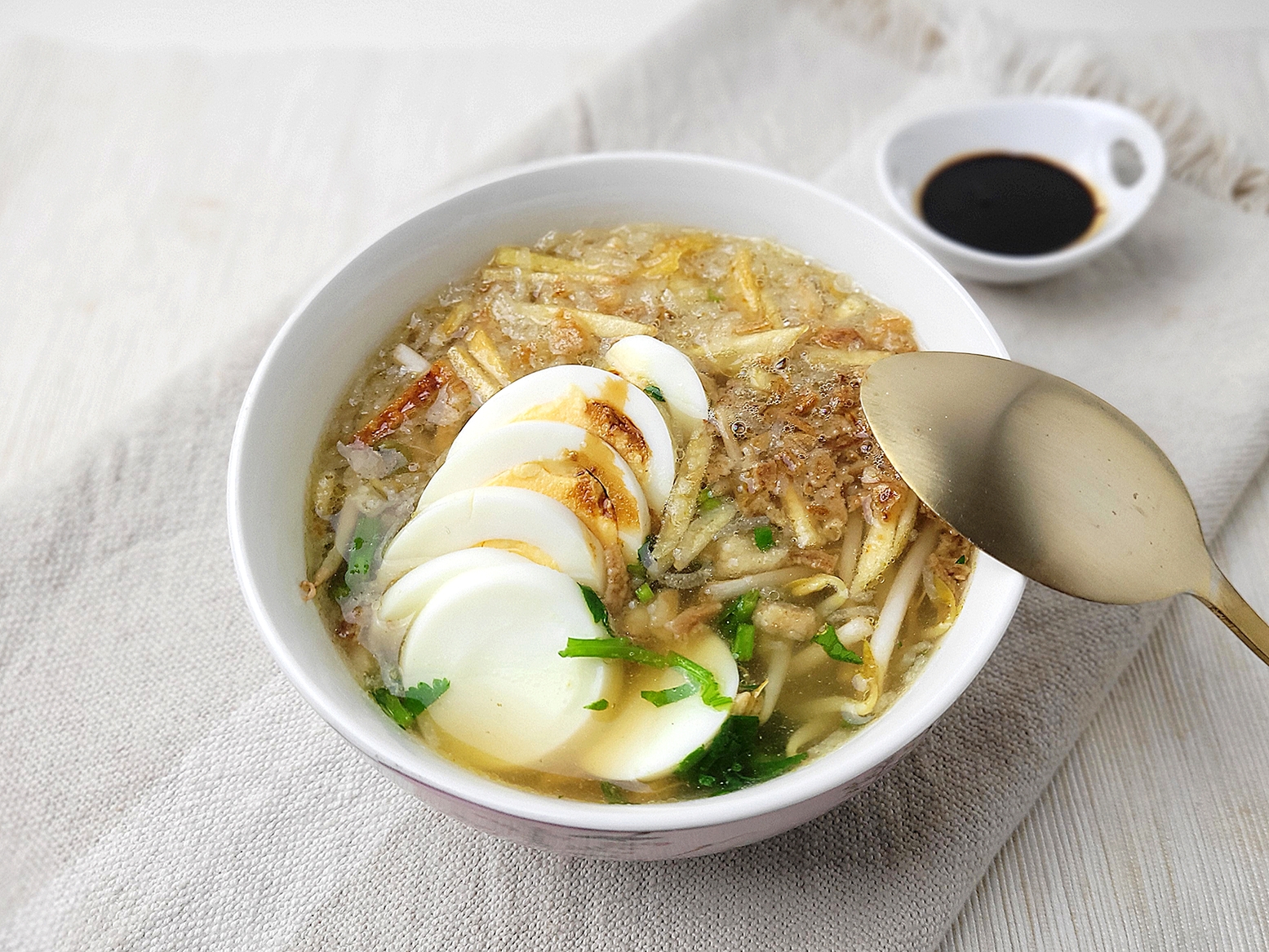 Vegetarische saoto soep