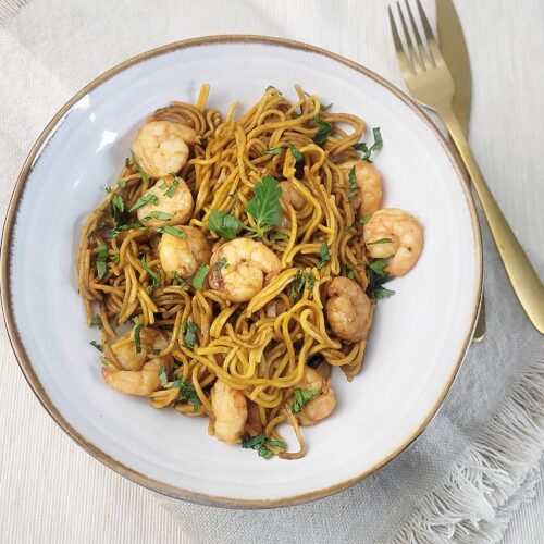Surinaamse bami met garnalen
