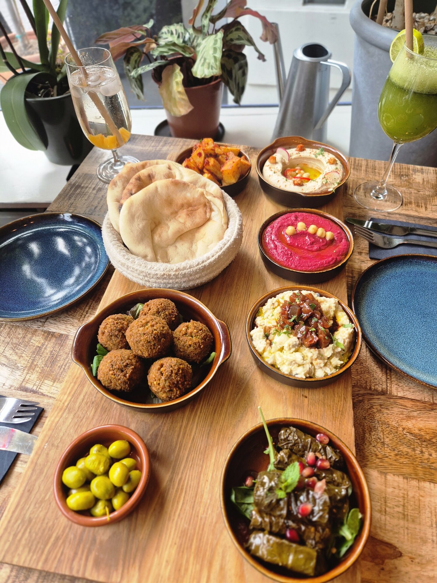 Eten bij Bustan met Midden-Oosters en internationale invloeden