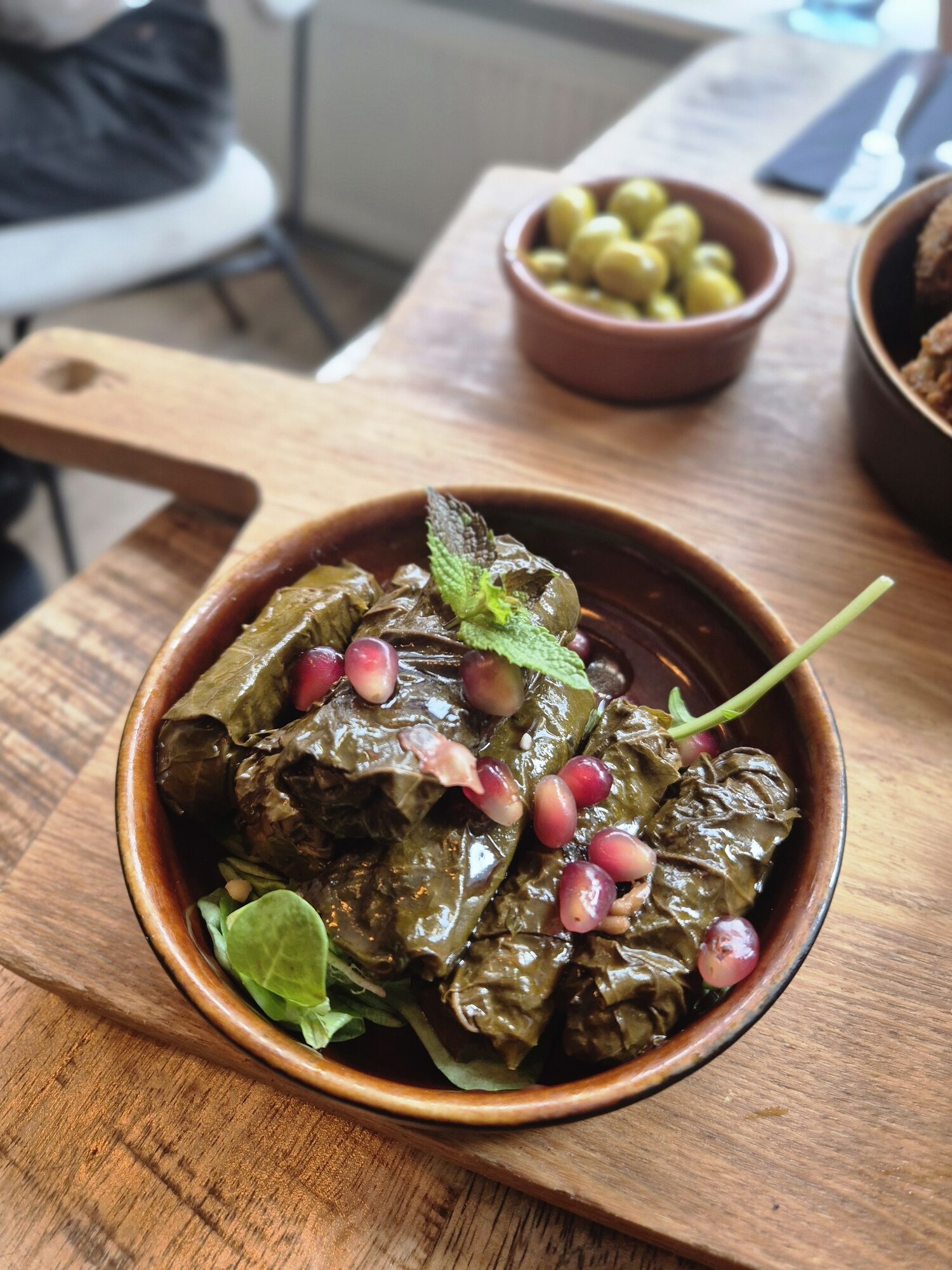 Eten bij Bustan met Midden-Oosters en internationale invloeden