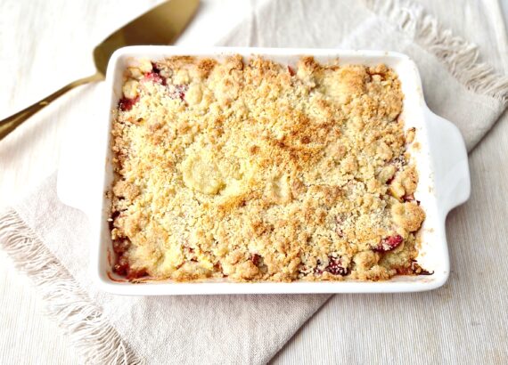 Appel-aardbei crumble
