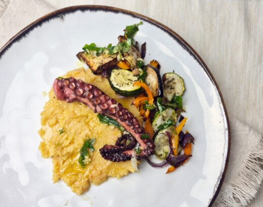 Gegrilde octopus met fava