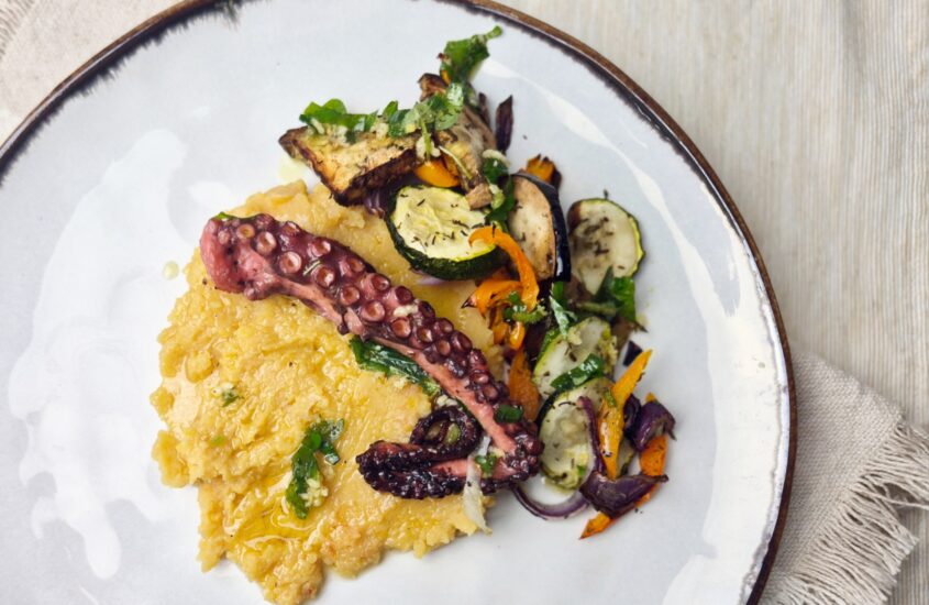 Gegrilde octopus met Griekse fava