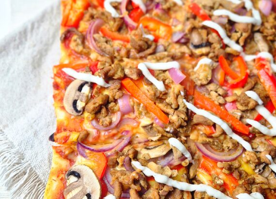 Plaatpizza met shoarma