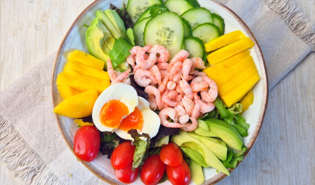 Salade met Noorse garnalen en mango