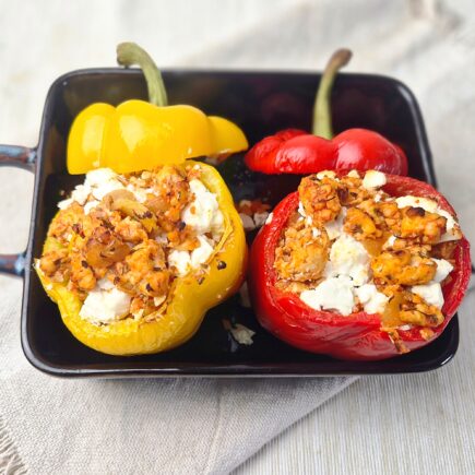 Gevulde paprika met kipgehakt en feta