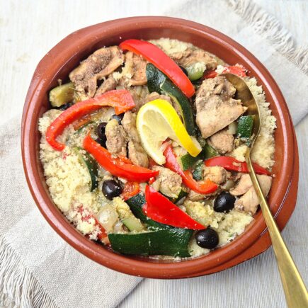 Marokkaanse kip met dadels en couscous